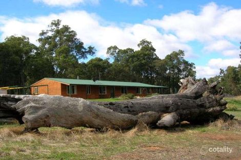 Property photo of 18 Strawberry Hill Drive Gidgegannup WA 6083