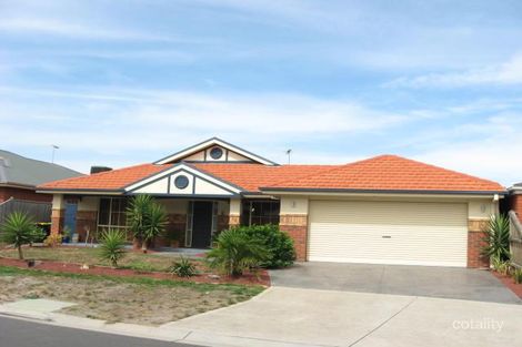 17 Hannah Pascoe Dr, Gowanbrae, VIC 3043