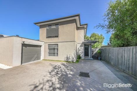 Property photo of 2/7 Eggleton Rise Rowville VIC 3178