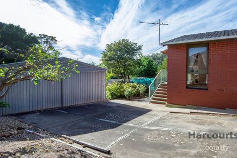 11 Olympia Cres, Hackham West, SA 5163