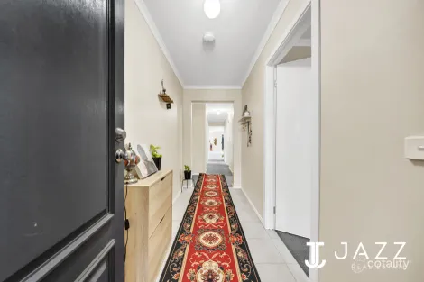 Property photo of 11 Goldstein Vista Point Cook VIC 3030