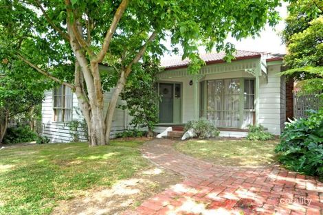 Property photo of 2 East Court Camberwell VIC 3124