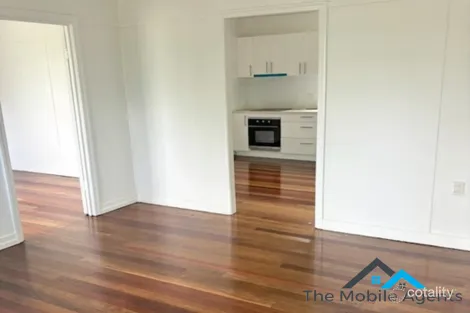 Property photo of 28 Sydney Street Brassall QLD 4305