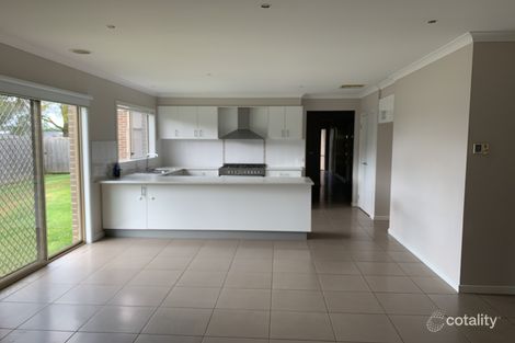 Property photo of 19 Melzak Way Warragul VIC 3820
