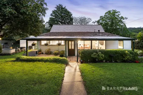 7 Old Warburton Rd, Seville, VIC 3139