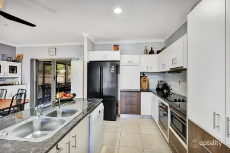 Property photo of 8 Aqua Court Toogoom QLD 4655