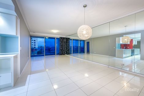 Property photo of 303/20 Labrador Street Labrador QLD 4215