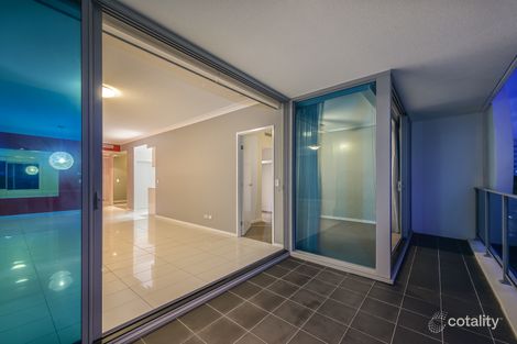 Property photo of 303/20 Labrador Street Labrador QLD 4215