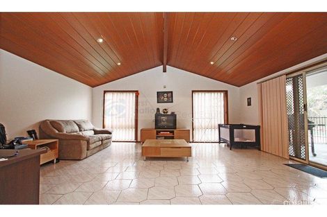 Property photo of 78 Rugby Crescent Chipping Norton NSW 2170