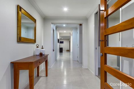 Property photo of 17 Atrium Way Everton Hills QLD 4053