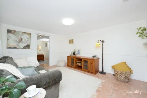 Property photo of 38 William Street West End QLD 4810