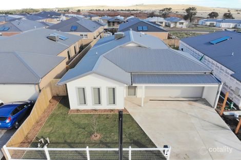 Property photo of 21 Hazelmere Avenue Eynesbury VIC 3338