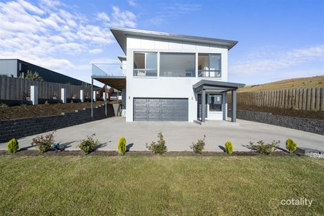 Property photo of 1002 Oceana Drive Tranmere TAS 7018