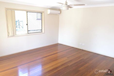 Property photo of 32 Ryhill Road Sunnybank Hills QLD 4109