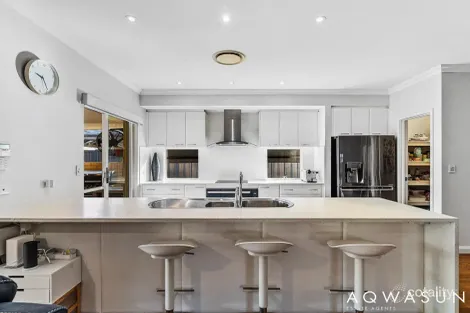 Property photo of 8 Observation Way Singleton WA 6175
