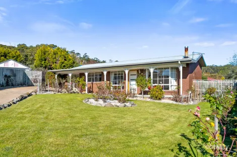Property photo of 18 Cuthbertson Place Lenah Valley TAS 7008