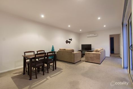 Property photo of 8/30 Gairloch Drive Frankston VIC 3199
