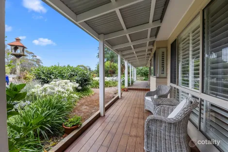 20 Mills Lane, Gordon, VIC 3345