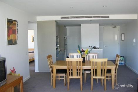 Property photo of 102/2-4 Honeysuckle Drive Newcastle NSW 2300