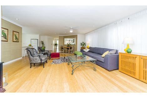 Property photo of 61 Marble Arch Place Arundel QLD 4214