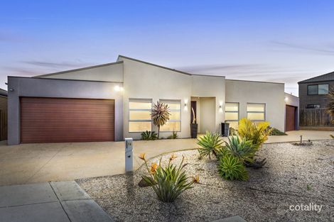 14 Joyce Gr, Taylors Hill, VIC 3037