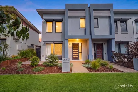 1/7 COLLINGROVE CCT, PIMPAMA, QLD 4209