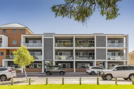 15/42 Mclarty Ave, Joondalup, WA 6027