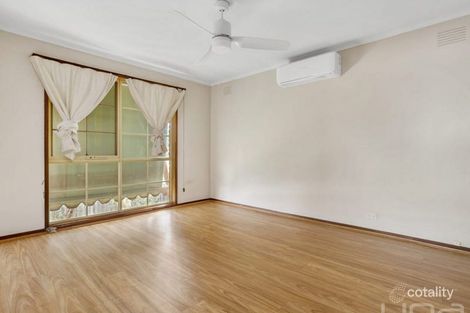 Property photo of 4 Grimwade Place Melton West VIC 3337