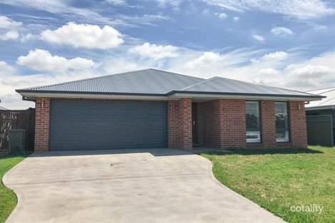 Property photo of 22 Argyle Avenue Dubbo NSW 2830