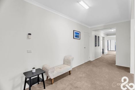Property photo of 12 Creekview Place Caroline Springs VIC 3023