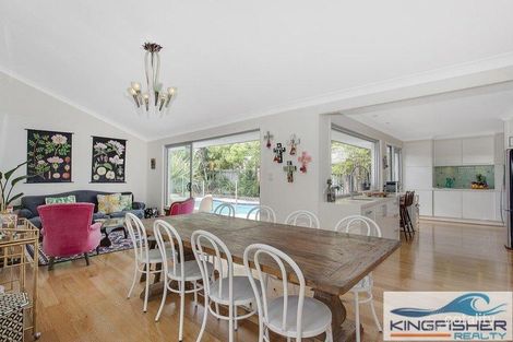 Property photo of 16 Kestrel Drive Burleigh Waters QLD 4220