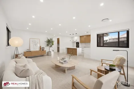 Property photo of 7 Edgewater Drive Glenmore Park NSW 2745
