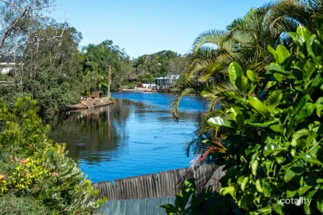 Property photo of 2/24-26 Kallaroo Circuit Ocean Shores NSW 2483