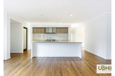 Property photo of 18 Applejack Boulevard Clyde VIC 3978