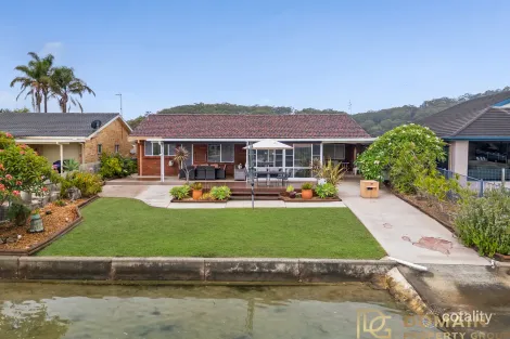 28 Helmsman Bvd, St Huberts Island, NSW 2257