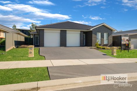 15/15a Tourmaline Dr, Rutherford, NSW 2320