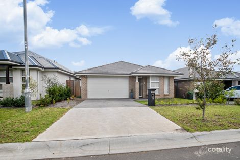 Property photo of 25 Tess Circuit Oran Park NSW 2570