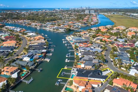 Property photo of 6 Saltbreeze Court Runaway Bay QLD 4216