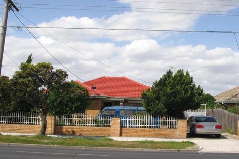 66 Military Rd, Avondale Heights, VIC 3034