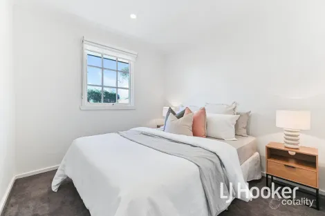 Property photo of 21 Green Valley Crescent Hampton Park VIC 3976