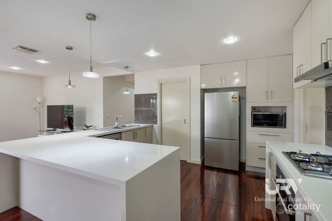 Property photo of 2 Serenity Way Craigieburn VIC 3064