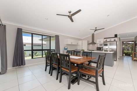 Property photo of 22 Hillock Crescent Bushland Beach QLD 4818