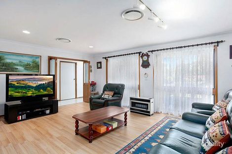 Property photo of 6 Blue Gum Place Barrack Heights NSW 2528