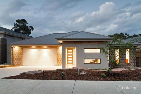 Property photo of 27 Tudor Drive Mooroolbark VIC 3138