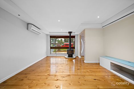 Property photo of 30 Jarrah Avenue Prestons NSW 2170