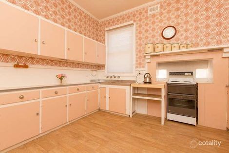 Property photo of 5 Whittaker Crescent Red Cliffs VIC 3496