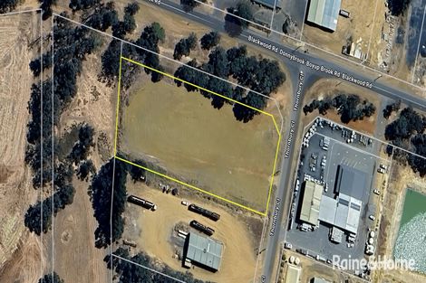 2 Thornbury Cl, Kojonup, WA 6395