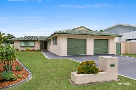 Property photo of 11 Helm Court Mermaid Waters QLD 4218