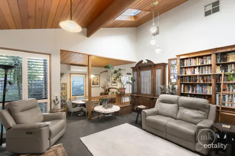 Property photo of 20 Acheron Crescent Eltham North VIC 3095