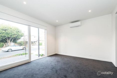 Property photo of 1 Carrington Grove Brighton East VIC 3187